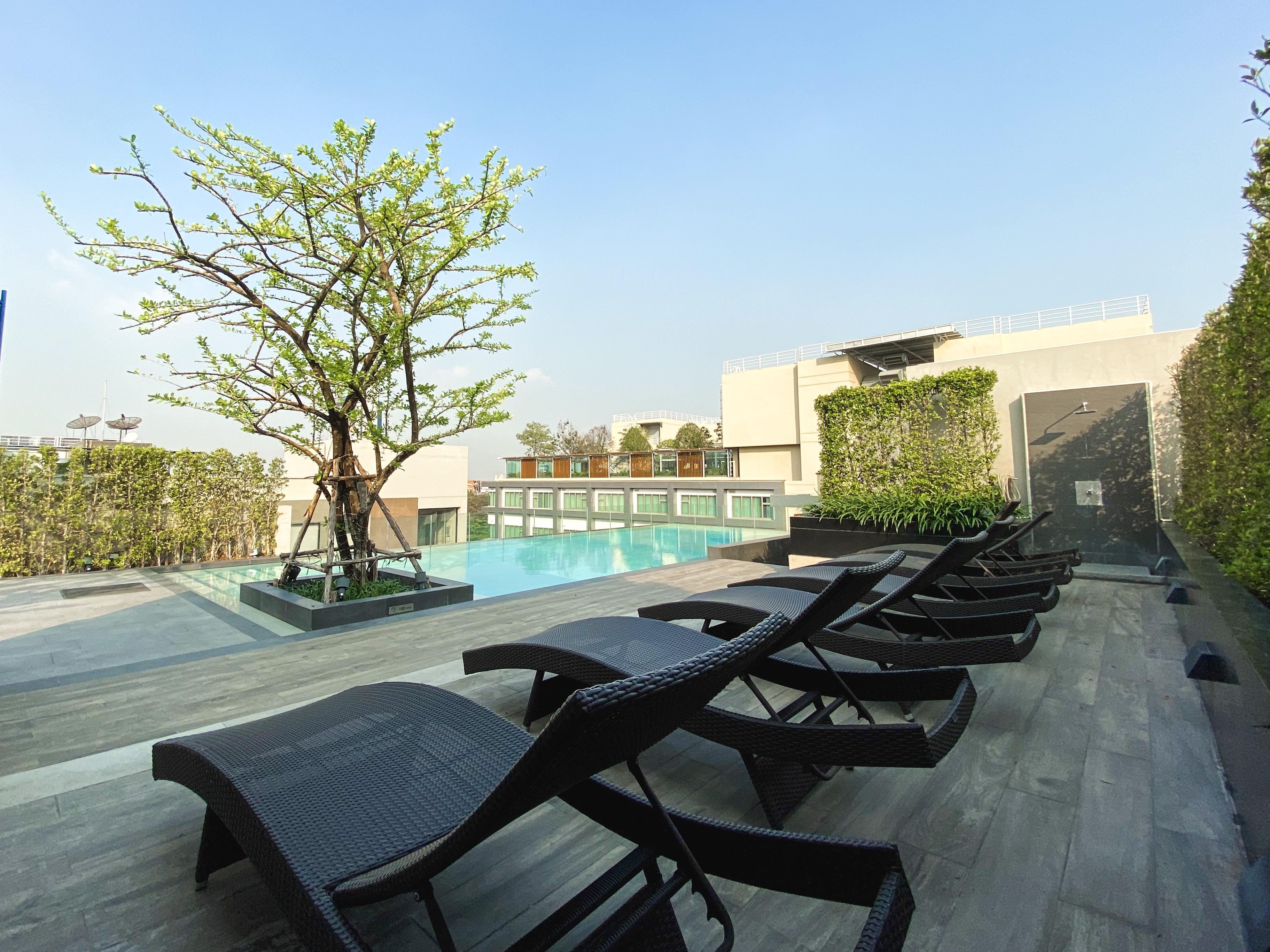 Alix Bangkok Hotel Exterior foto